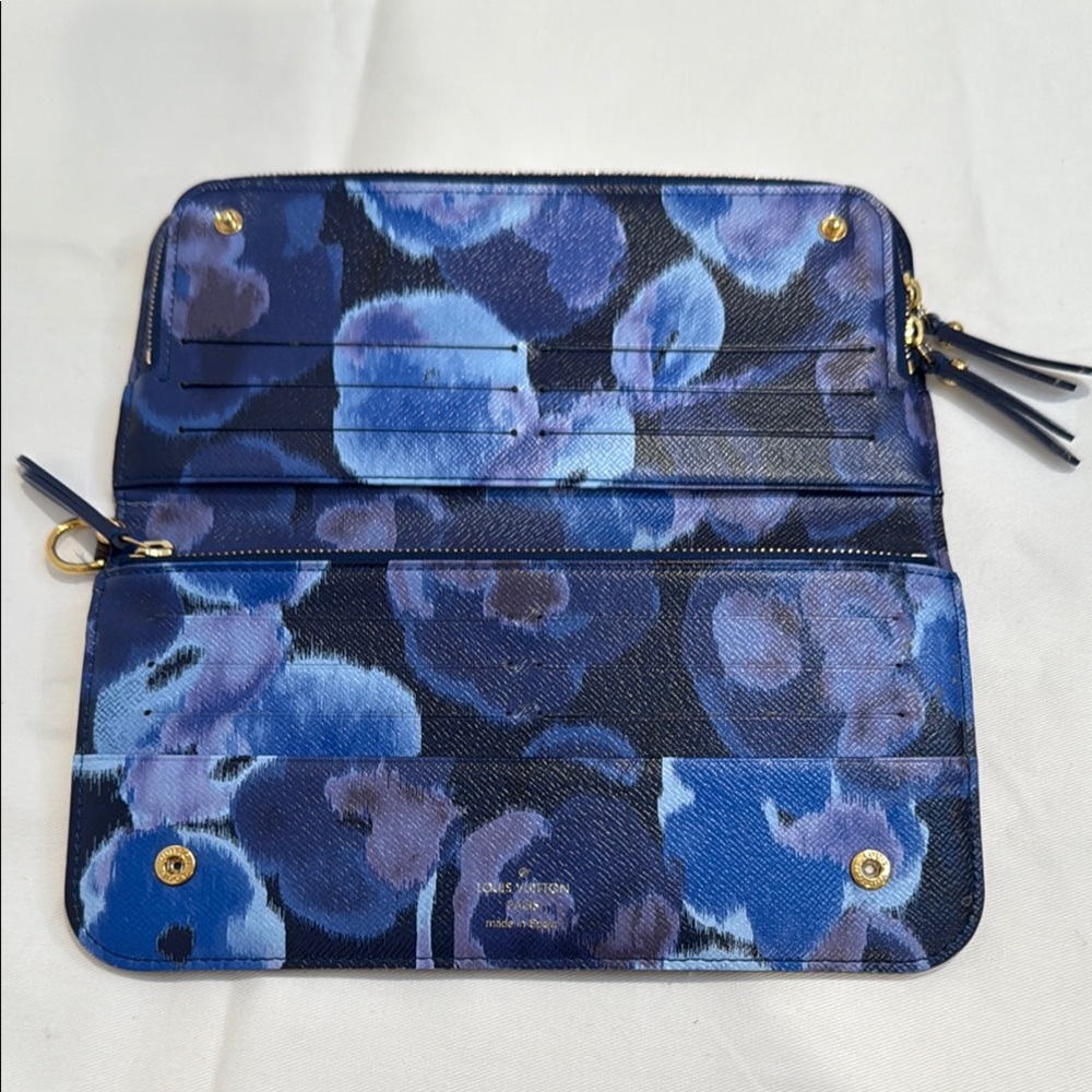 Louis Vuitton limited edition grand Bleu Monogram Ikat i solute wallet